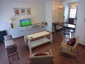 Departamento dos dormitorios con cochera Tres Arroyos -2-